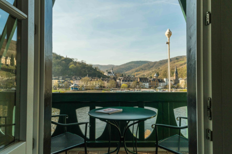 zimmer-suiten/suiten-mit-moselblick